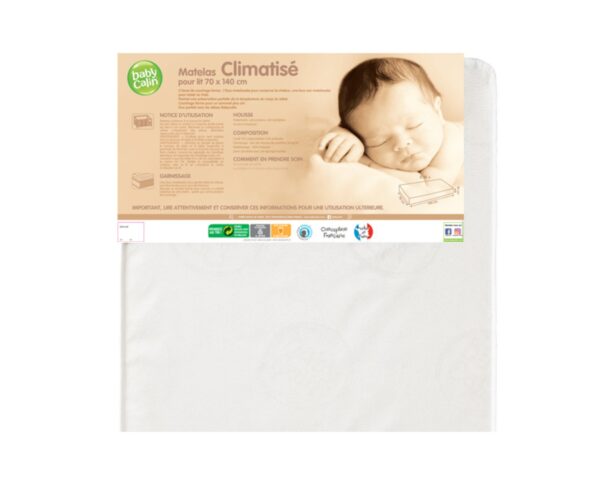 Matelas Thermo Régulant 70×140 cm de BABYCALIN - Matelas 70x140cm - Housse 76% polypropylène, 24% polyester, garnissage bloc de mousse polyéther.