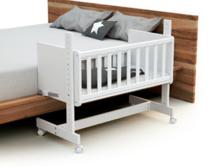 Convertible co-sleeping crib
