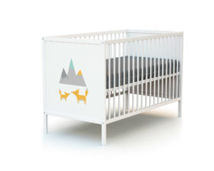 Easy-to-use cot with fox design